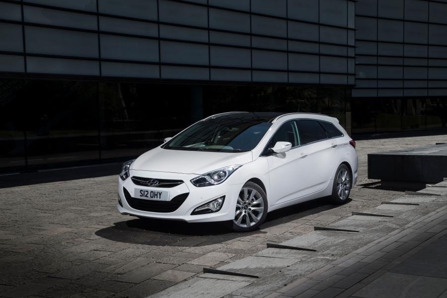  Hyundai i40 Tourer 2014 года  (UK) (фото 1 из 73)